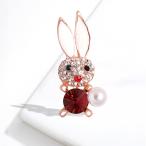 Yahoo! Yahoo!ショッピング(ヤフー ショッピング)ウサギブローチ ウサギ　動物ブローチバッジ 動物 アクセサリー 帽子やバッグのアクセントに  プレゼント  母の日 送料無料