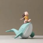 女の子のクジラの置物樹脂彫刻工芸品ホームデスクトップの装飾飾りギフト座って