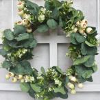 農家の玄関ポーチの装飾のためのウェルカムサインリース、緑のユーカリでぶら下がっている素朴なドアウェルカムリース新築祝いの休日の装飾42cm