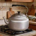  промышленность чайник место хранения легко чайник легкий ... compact teapot retro дизайн крепкий . ручка . горячая вода соответствует повседневный . чай предназначенный офис . семья . применение 