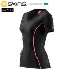 【超特価】SKINS A200 ウィメンズ ショートスリーブトップ(ブラック/ピンク) スキンズ(レディース)