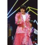  б/у life photograph ( Johnny's ) Kis-My-Ft2/ Tamamori Yuuta / Live фото * колени сверху * костюм розовый * правый рука вверх * левый направление * фон чёрный *2L размер /DREAM BOYS J