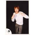  б/у life photograph ( Johnny's ) NEWS/ внутри ../ колени сверху * футболка с длинным рукавом белый * обе рука деталь *....* фон чёрный / официальный life photograph 
