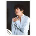 中古生写真(ジャニーズ) 関ジャニ∞/渋谷すばる/バストアップ・衣装シャツ白・左手右肩・体左向き・顔傾げ・背景黒/『NOROSHI』PV