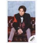 中古生写真(ジャニーズ) A.B.C-Z/五関晃一/膝上・座り・衣装黒・両手組み/アルバム「VS 5」ジャケ写撮影オフショット/公式生写真