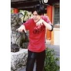 中古生写真(男性) 寺山武志/膝上・衣装赤・左向き・両手上げ・口開け/「オガステ!?3 〜 うぇいうぇいうぇいからきょんばんう