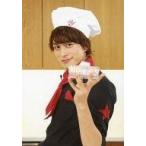 中古生写真(男性) BOYS AND MEN/小林豊/上半身・衣装黒・赤・帽子白・左手器・左向き・背景茶色・白/CD「恋するスイーツレシ