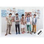 中古生写真(ジャニーズ) 嵐/集合(5人)/松本潤・二宮和也・櫻井翔・相葉雅紀・大野智/横型・全身・櫻井腕組み・花柄・「ARASH