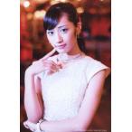 中古生写真(AKB48・SKE48) 藤田奈那/上半身・衣装白・右手人差し指顔・背景赤/CD「右足エビデンス」外付け特典ランダム配布生写真(対象店舗購入