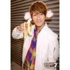 中古生写真(ジャニーズ) ジャニーズWEST/濱田崇裕/上半身・ジャケット白・シャツチェック柄・右手バナナ・猿のカチュ