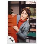 中古生写真(ジャニーズ) 嵐/大野智/上半身・衣装グレー・オレンジ・タートルネック・茶色/公式生写真