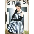 中古コレクションカード(女性) 水樹奈々/膝上・黒・白のストライプ柄衣装・右手顔の下・笑顔/LIVE GRACE 2011 グッズ購入特