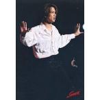 中古生写真(ジャニーズ) Kinki Kids/堂本光一/膝上・衣装白・両手広げ・目線右・背景黒/「SHOCK」/2Lサイズ公式生写真