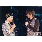 中古生写真(ジャニーズ) KinKi Kids/堂本剛・堂本光一/横型・ライブフォト・向き合い・光一左手マイク・