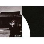 中古コレクションカード(男性) [レギュラーカード]：LUNA SEA/SUGIZO/レギュラーカード/腰上・衣装黒・座り・右手タバコ・背景屋外