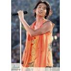 中古生写真(ジャニーズ) 嵐/松本潤/ライブフォト・膝上・衣装オレンジ・johnny’s web/公式生写真