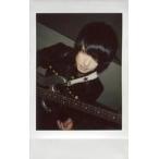 ショッピング七生 中古生写真(男性) R指定/七星/上半身・衣装黒・口閉じ・口角上げ・ギター・背景黒/生チェキ