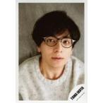 中古生写真(ジャニーズ) ジャニーズ/生田斗真/バストアップ・衣装白・眼鏡・カメラ目線・口閉じ/生田斗真  オリジナルフォト