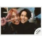 中古生写真(ジャニーズ) SixTONES/田中樹・松村北斗/横型・バストアップ・衣装黒・笑顔・田中右手ピース/「Ｊohnnys’ ISLAND セル