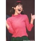 中古生写真(女性) 出口亜梨沙(トト子)/ライブフォト・膝上・両手広げ・口開け・