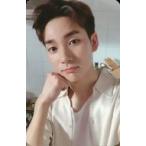中古コレクションカード(男性) NU’EST/アロン(ARON)/衣装白・右手グー・頬/CD「7th Mini Album ： The Table」