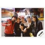 中古生写真(ジャニーズ) SixTONES/集合(6人)/横型・膝上・衣装赤・黒・白・高地フード被り/海外(台湾)オフショット/公式生写真