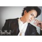 ショッピング七生 中古生写真(男性) 天野七瑠/横型・バストアップ・衣装黒.白・首傾げ・左手上げ/舞台「Battle Butler」特典ブロマイド