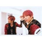 中古生写真(ジャニーズ) SixTONES/田中樹/横型・バストアップ・衣装赤.黒.金・左手上げ・振り向き/Johnnys’ ISLAND STORE