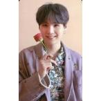 ショッピングbts dvd 中古コレクションカード(男性) 防弾少年団/SUGA(シュガ)/裏面ピンク/DVD「BTS MEMORIES OF 2019」封入特典フォトカード