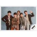 中古生写真(ジャニーズ) 嵐/集合(5人)/横型・膝上/アルバム 「This is 嵐」MV＆ジャケ写オフショット/公式生写真
