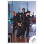 中古生写真(STARTO) A.B.C-Z/集合(4人)/全身/アルバム「F.O.R-変わりゆく時代の中で、輝く君と踊りたい。」MV＆ジャケ写オフショット/公式生写