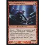 中古マジックザギャザリング [R]：【FOIL】Labyrinth Champion/迷宮の勇者