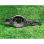  Prius ZVW55 левый задний распорка S touring selection black edition 4WD 48730-47010 089