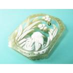 Yahoo! Yahoo!ショッピング(ヤフー ショッピング)白水牛の鳥ブローチ （のし等ギフト対応無料） 天然素材で肌に優しい 軽い手彫りのとりと花 バッファローホーン 落下防止シリコン付 ペンダントにもなる 2WAY