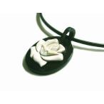 Yahoo! Yahoo!ショッピング(ヤフー ショッピング)黒水牛 白水牛 薔薇の花 ペンダント 縦38×横32ミリ （のし等ギフト対応無料） バッファローホーン アジャスター付き40センチ革紐 天然素材 ネックレス