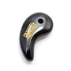 Yahoo! Yahoo!ショッピング(ヤフー ショッピング)アマビエ 彫刻 オニキス 勾玉（まがたま） 約30x17x8mm 天然石パーツアクセサリー パーツ 《1個》