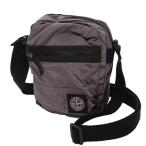 STONE ISLAND ストーンアイランド メンズショルダーバッグ 9200015 アッシュパープル 2026春夏新作