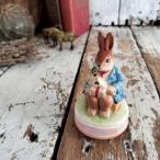  Vintage LITTLE GREY RABBIT little серый кролик Sanyo вращение музыкальная шкатулка керамика ... заяц Vintage античный 
