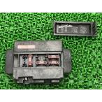 ZZ-R250 ヒューズボックス 26021-1081 カワサキ 純正 中古 EX250H ZZR250 ジャンクションボックス 機能的問題なし ZZ-R1100 エリミネーター250 人気 Oj