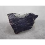 イットロクラサイト(Yttrocrasite-Y)イットロベタフォ石(Yttrobetafite-Y) Arendal, Aust-Agder, Norway 産　寸法　：　6.5X4.3X1.8mm/0.40cts