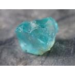 ブルーグリーンアパタイト(Blue Green Apatite）原石 Itrongay, Betroka, Tulear, Madagascar 産　寸法　：　８．４X７．０X６．６ｍｍ/３．３０５ｃｔｓ