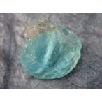 ブルーグリーンアパタイト(Blue Green Apatite）原石 Itrongay, Betroka, Tulear, Madagascar 産　寸法　：　７．７X７．１X５．７ｍｍ/１．９１５ｃｔｓ