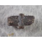 最高品質十字石(Staurolite) Pestsovye Keivy, Kola peninsula, Russia 産　寸法  :18.5X10.1X7.9mm/2g　 コレクションケース付
