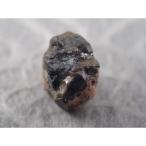 イットロクラサイト(Yttrocrasite-Y)イットロベタフォ石(Yttrobetafite-Y) Arendal, Aust-Agder, Norway 産　寸法　：　9.9X7.6X7.5mm/1g
