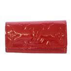 ショッピングヴェルニ ルイヴィトン LOUIS VUITTON モノグラム ヴェルニ ミュルティクレ4 スリーズ 4連キーケース コンパクト 三つ折り ロゴ ピンク