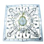 エルメス HERMES 美品 箱付き カレ45 スカーフ カギ 総柄 絹 シルク 水色 ライトブルー 1206 ☆AA★ レディース