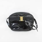 サルヴァトーレフェラガモ Salvatore Ferragamo ヴァラ ショルダーバッグ 斜めがけバッグ ブラック 黒 ☆AA★ レディース