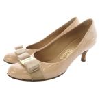 サルヴァトーレフェラガモ Salvatore Ferragamo パテントレザー ヴァラリボン ヒール パンプス 6 べージュ /SR6 ■OH レディース