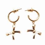 フェンディ FENDI 美品 ピアス アクセサリー リボンモチーフ 両耳 イタリア製 ゴールドカラー /HO● 0121 ■GY18 レディース