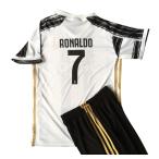ユニフォーム　子供　サッカー ロナウド＃7 ユベントス(ホーム)20/21【即納商品】